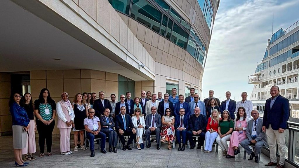 Diálogo estratégico en Barcelona con la participación de María Helena de&nbsp;Felipe